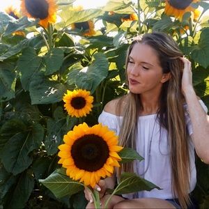 Meet your Posher, Ashley ✨